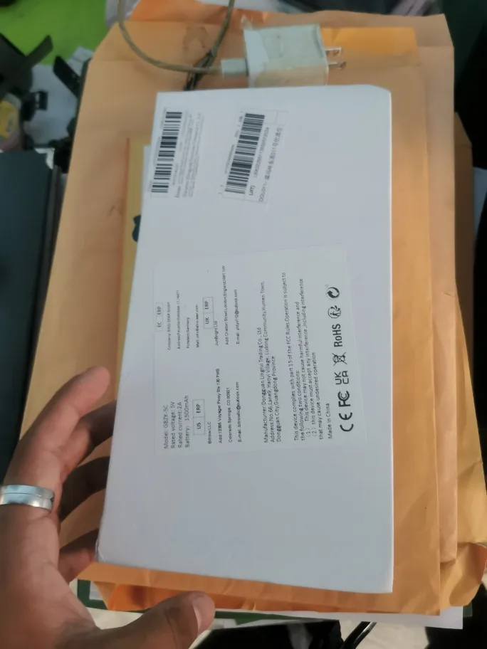 Retrato Digital Photo Frame Vertical Display