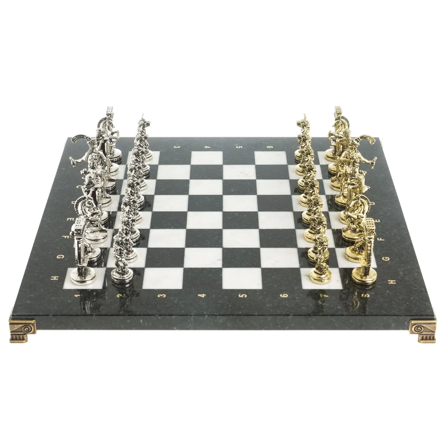 Рисунок 2 - Шахматы "Минотавр" доска