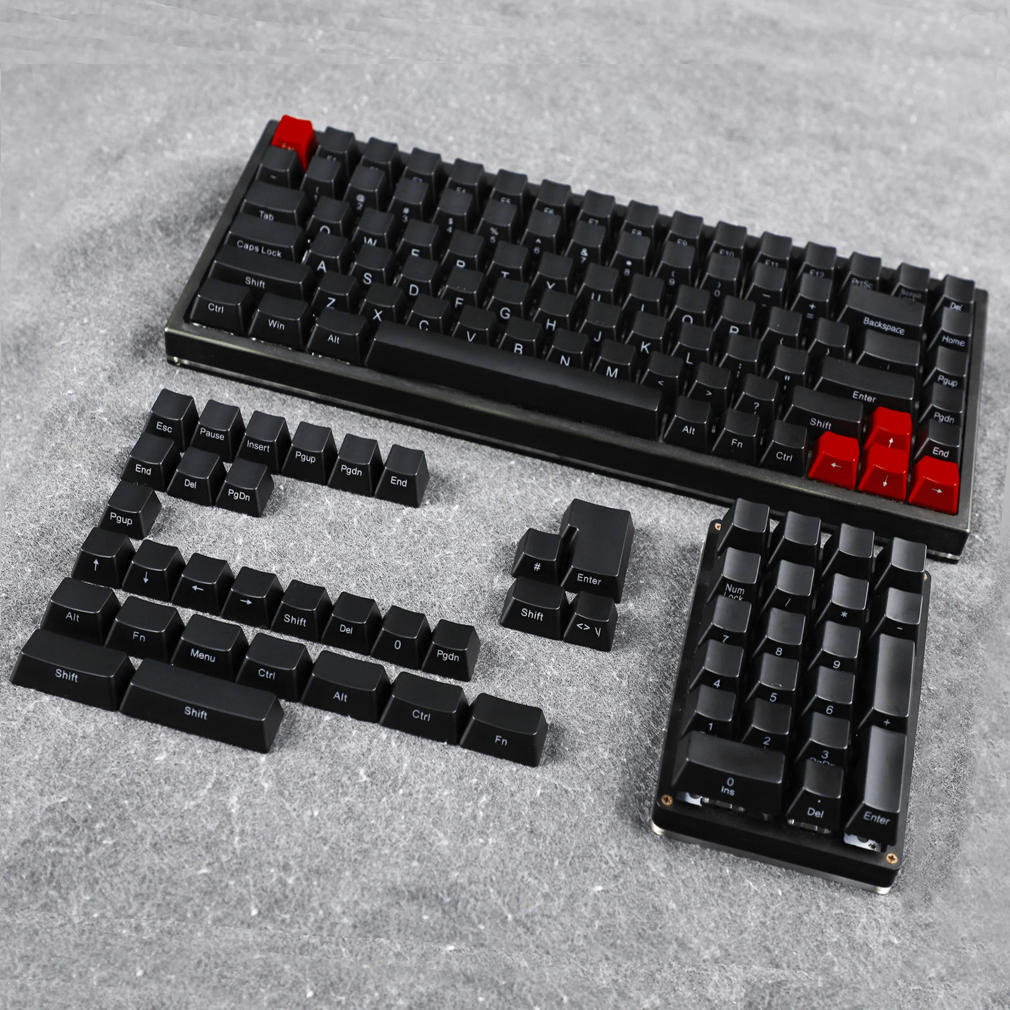 

136 ABS ANSI ISO боковая подсветка с УФ-покрытием для 108 104 96 87 61 68 NJ80 GMMK84 KBD75 KBD67 XD64 GK64 (только колпачок для клавиш)