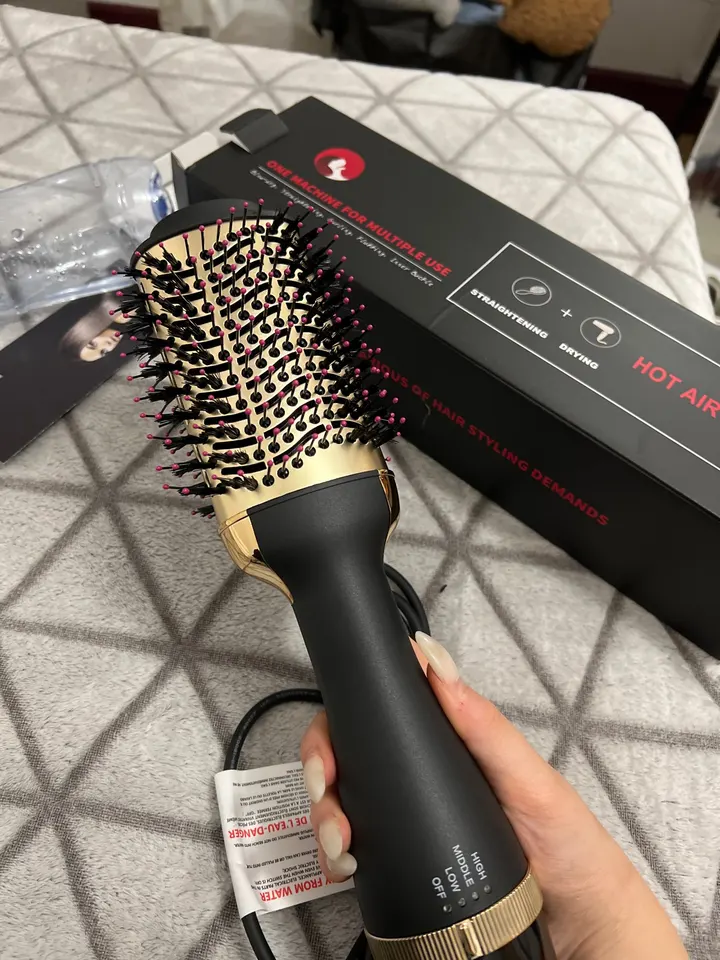 Foto real de cliente com escova Lisapro