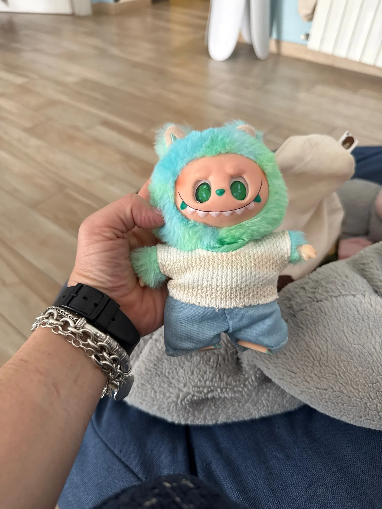 Labubu V1/V2 Doll Clothes: Strap Pants & Skirt Overalls Set with Accessories photo review