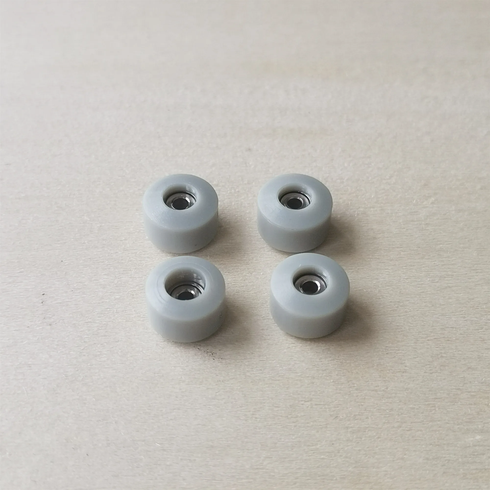 Fingerboard Wheels with High Speed Bearing for Mini Skateboard Finger Skate Board finger skateboard toys fingerboard set