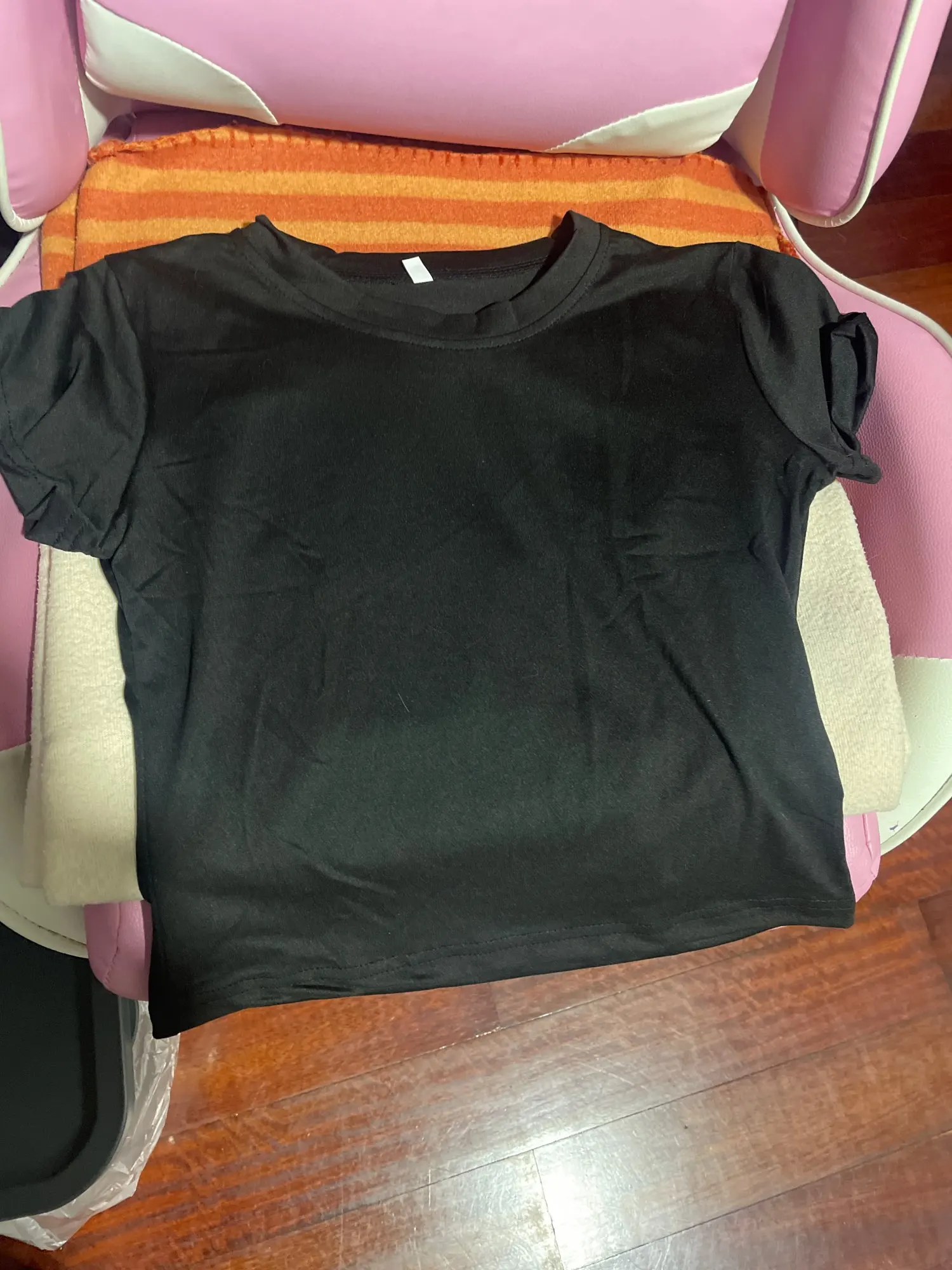 Short Sleeve T-Shirt Women Solid Simple Casual Soft All-Match Basic Crop Tops Tees Summer Fashion Skinny Tops Black White photo review