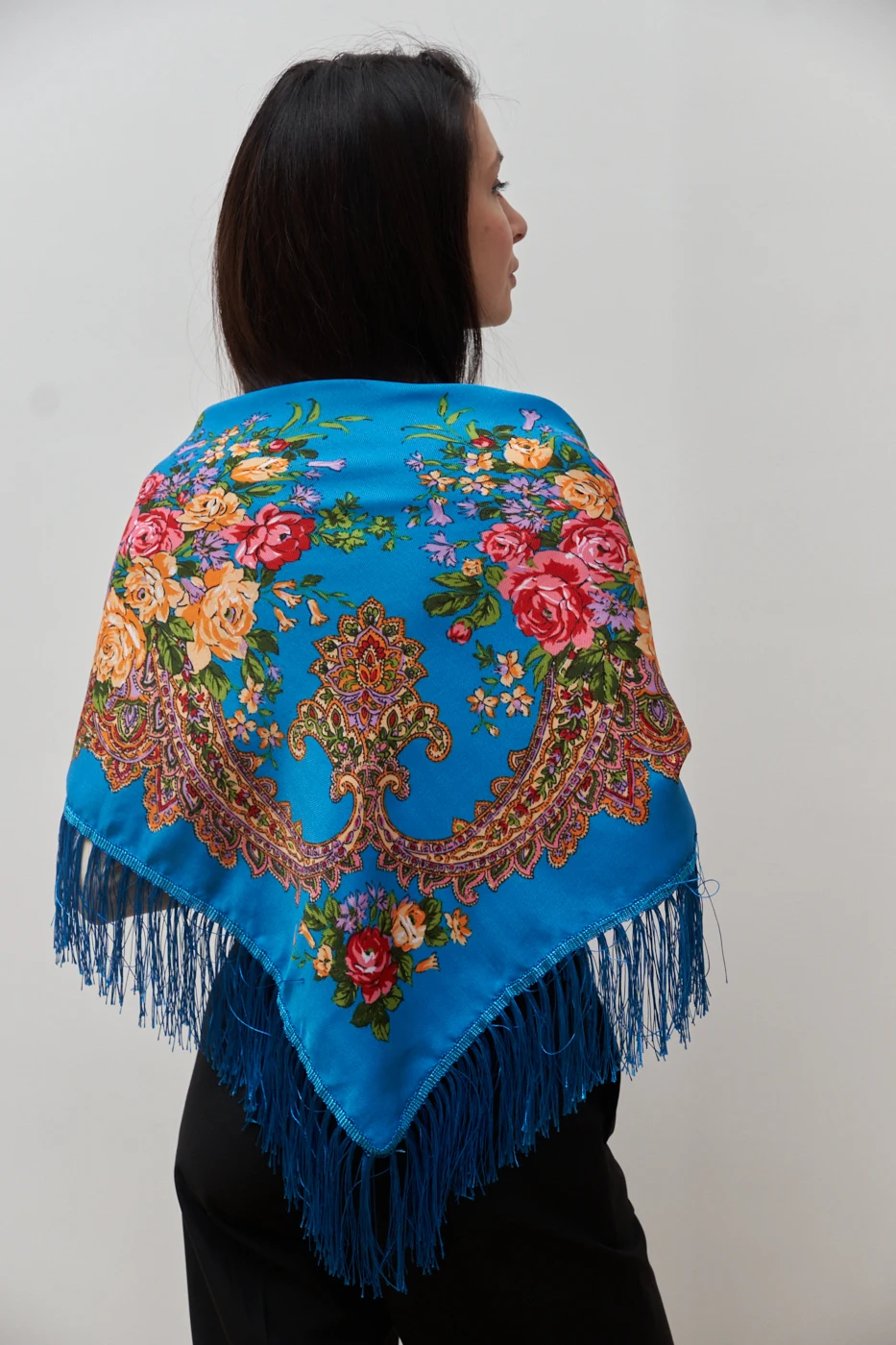 Платок женский с бахромой
