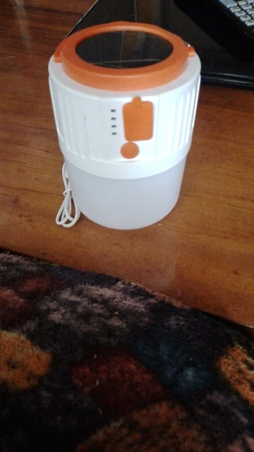 Lanterne solaire de camping avec ports USB