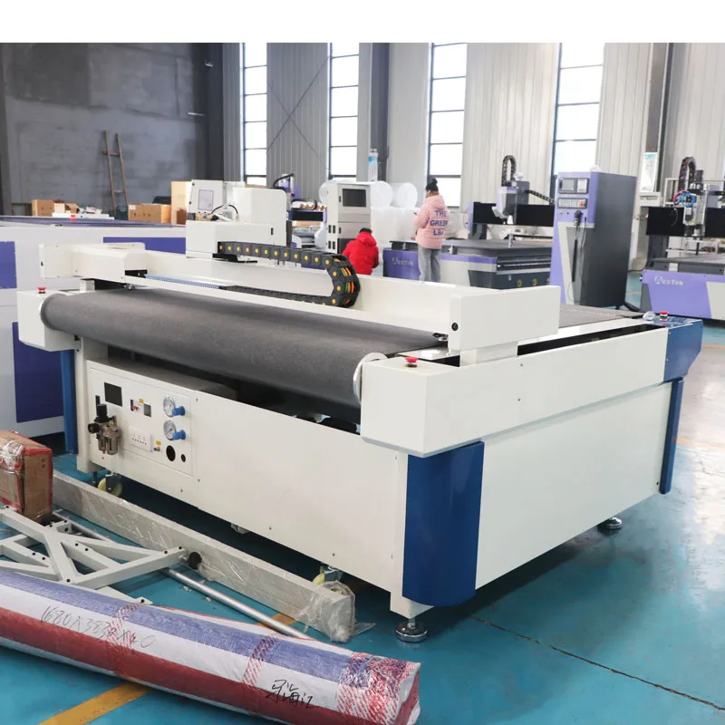 

Digital Fabric PVC Coil Car Mat Cutting Machine Oscillating Knife Seat Cover Leather Cutting Machine