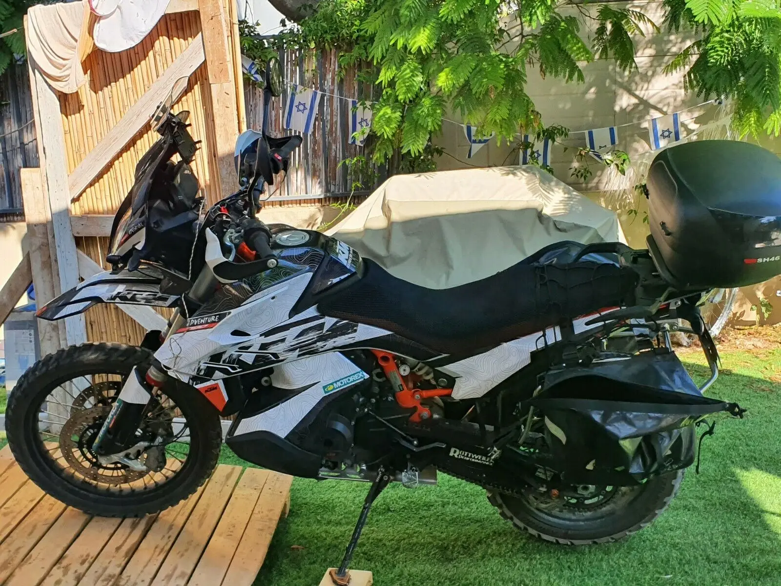 KTM 790 Adventure