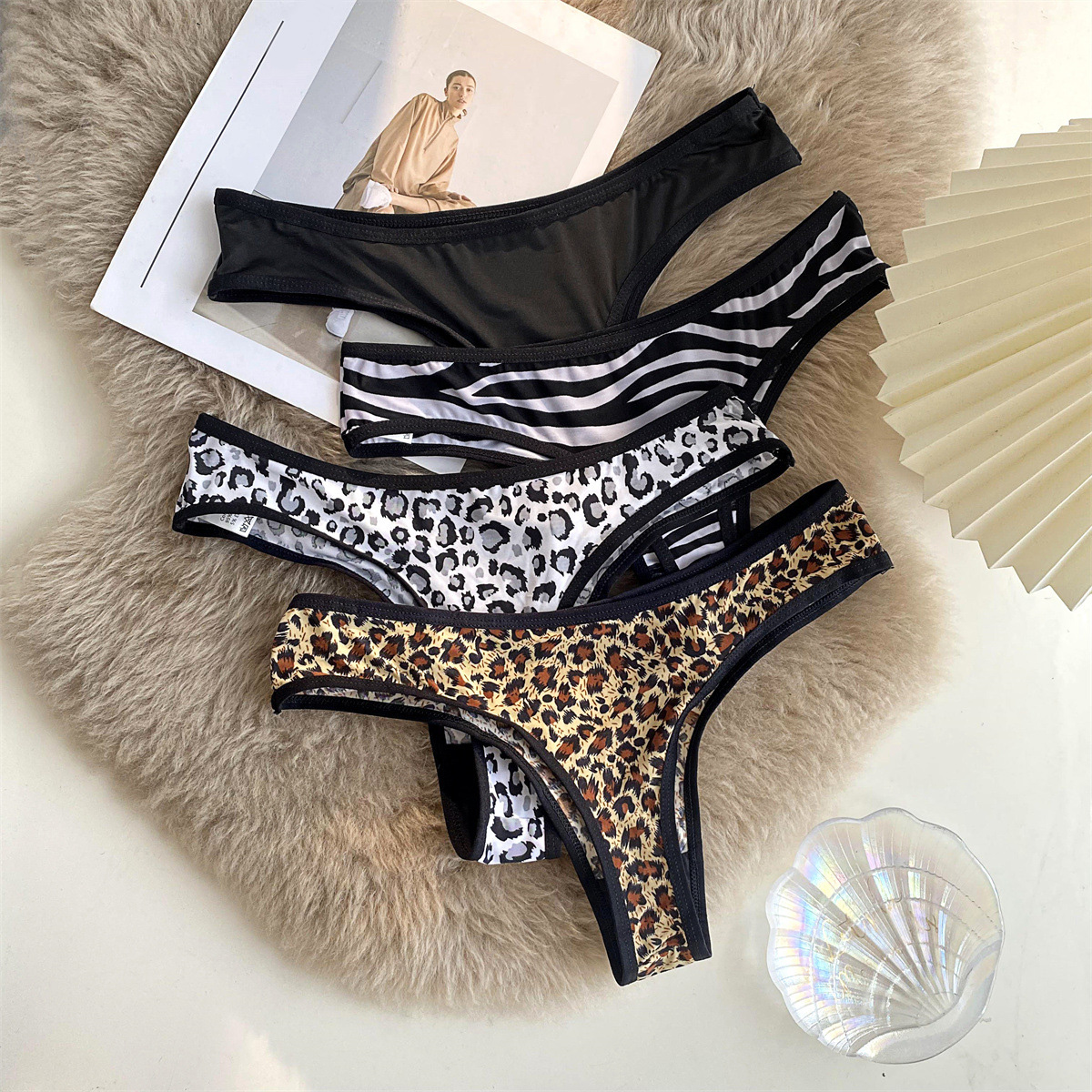 Leopard-print Thong Women Sexy Panties Low Waist Ice Silk Female Briefs Seamless Cotton g-string Womenâs Underwear Sxy Lingerie
