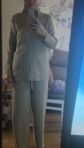 REALEFT Autumn Winter 2 Pieces White Women's Sets Knitted Tracksuit Turtleneck Sweater and Straight Jogging Pant Suits 2023 New photo review