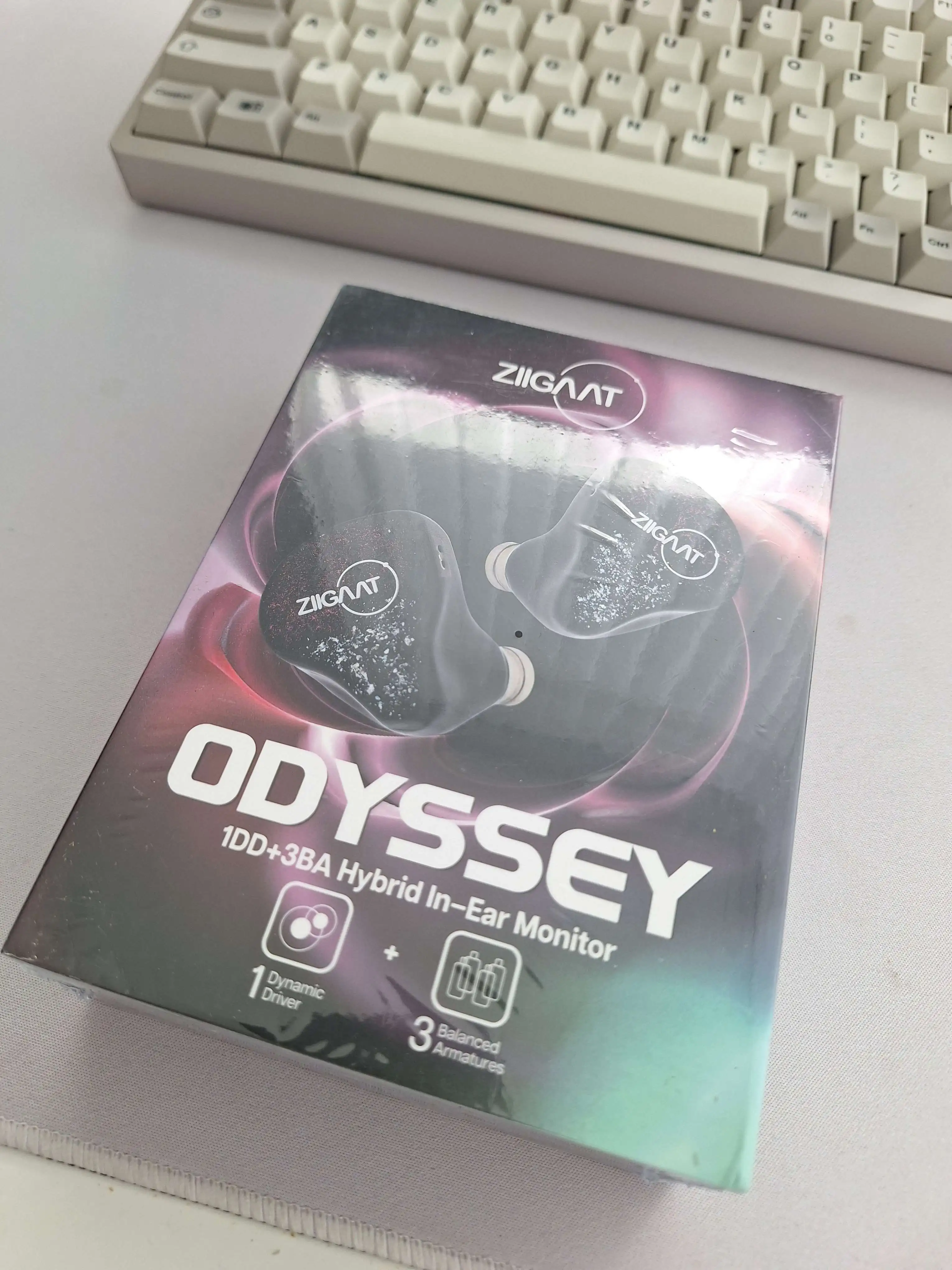 ZiiGaat Odyssey 1DD+3BA Hybrid In–Ear Monitor Hifi Earphones Wired