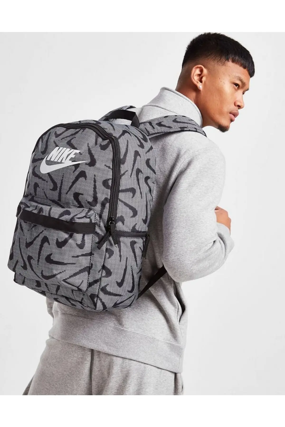 Рисунок 2 - Рюкзак Nike Heritage Серый рюкзак