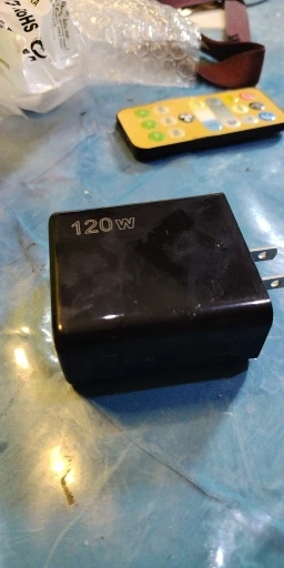 120W Multi Ports USB Charger Fast Charging Type C Mobile Phone Charger photo review