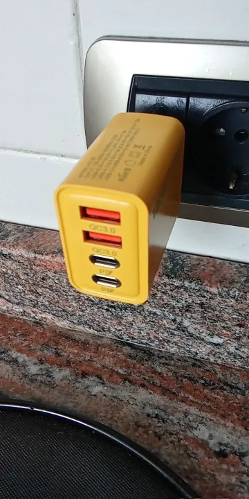 4 Port USB Charger Total 120W Type C Fast Charge Mobile Phone Adapter Quick Charge Wall Charger photo review