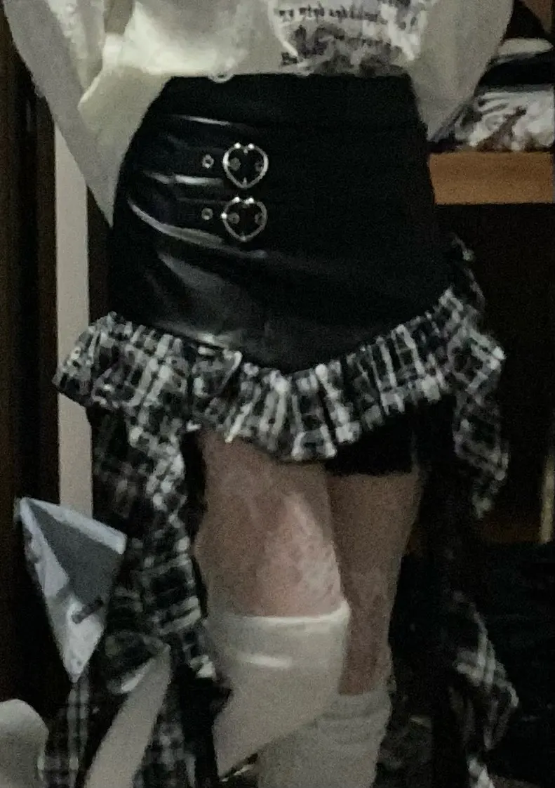 Gothic Style Pleated Patched Skirt photo review