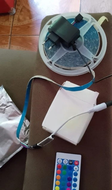 Fita Led Rgb 5050 Rolo 5m Ip65 + Controle + Fonte 12v Bivolt photo review