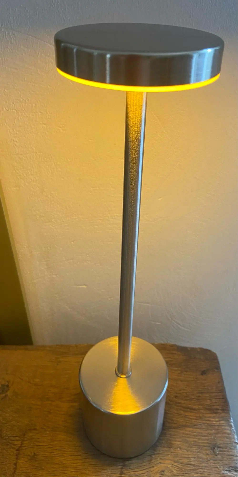 Lampe de Table LED classique avec capteur tactile en métal, Rechargeable, 3 couleurs, lumière ambiante créative, décoration de salle, veilleuse photo review