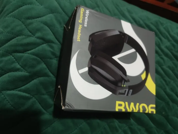 2.4GHz Wireless Gaming Headset with Mic for PS5 PS4 PC Mac Xbox Bluetooth Gaming Headset with Microphone