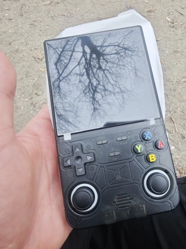 R36 ULTRA photo review