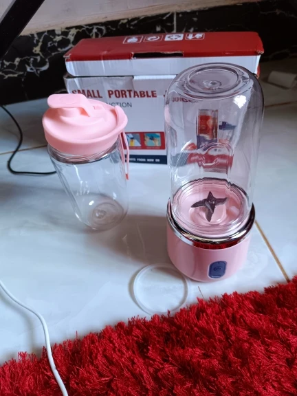 Blend Joy: Portable Electric Juicer for Fresh, On-the-Go Smoothies photo review