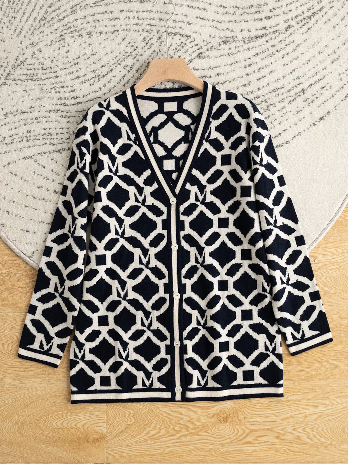 

Autumn Winter Collection Casual Wool Printed Knitted Cardigan