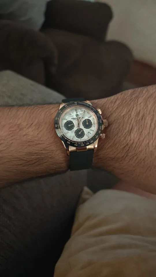 40mm New V2 PAGANI DESIGN Men's Quartz Watches Sapphire Retro Chronograph photo review