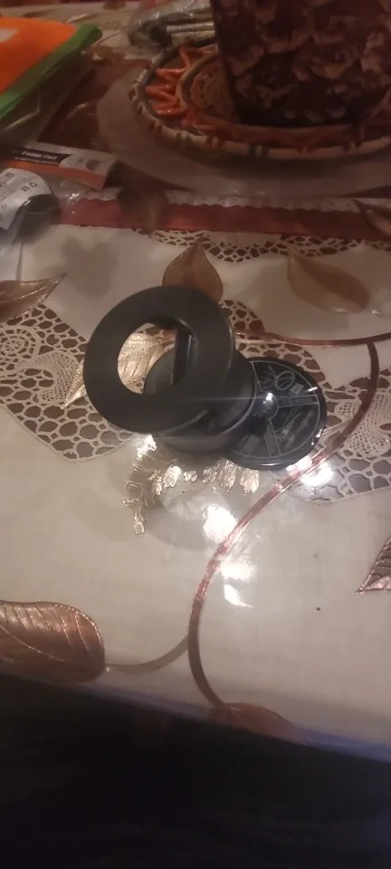 Magnetic Car Phone Holder 360° Rotation Folding With Vacuum Suction Cup For iPhone 12-16 Series Car/Gym/Driving Phone Holder photo review