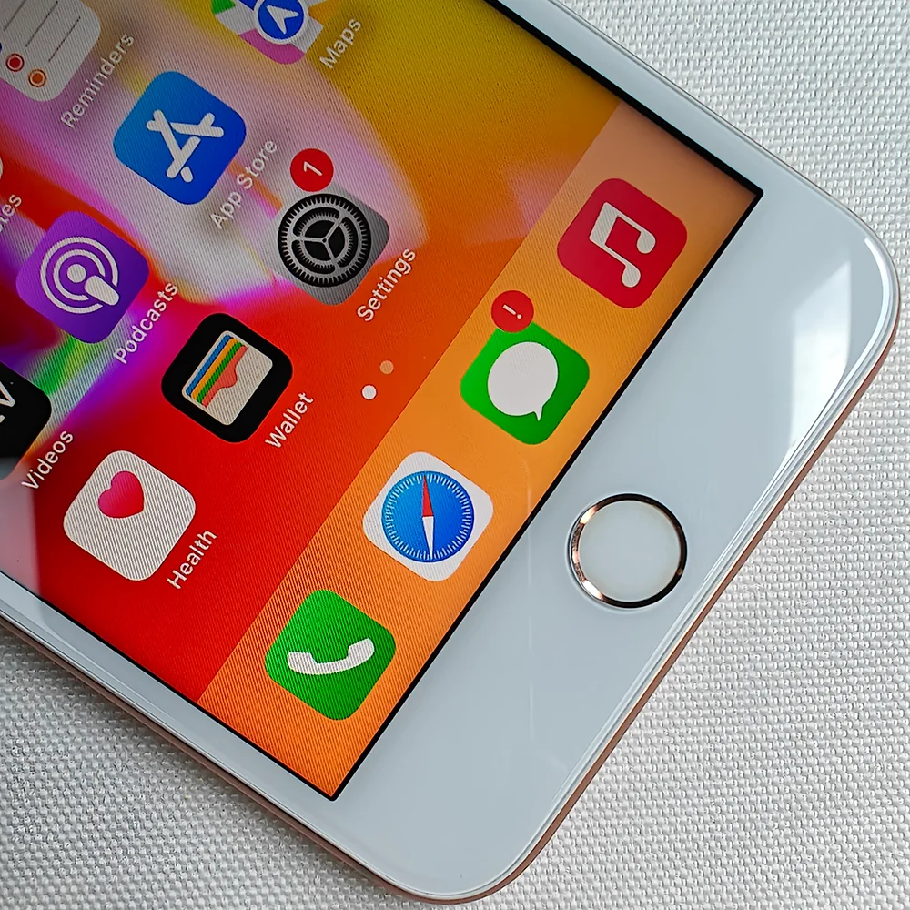 Apple iPhone 8 Plus 4G LTE Mobile Phone Unlocked 5.5