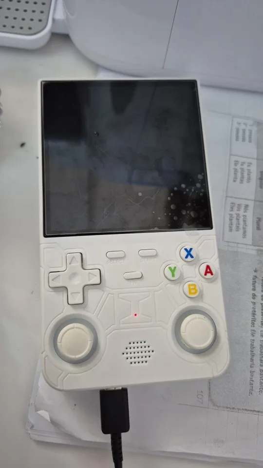 R36 ULTRA photo review