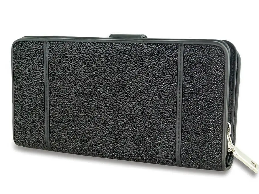 Рисунок 6 - Большое женское портмоне из кожи