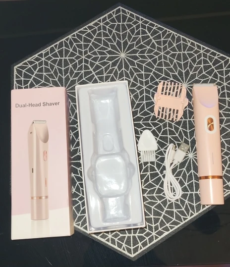 1Pc 2 In 1 Bikini Trimmer For Women Dual Head Cordless Body Shaver IPX7 Waterproof Rechargeable Pubic Hair Razor Wet And Dry Use For Bikini Underarm Leg Arm Body Face