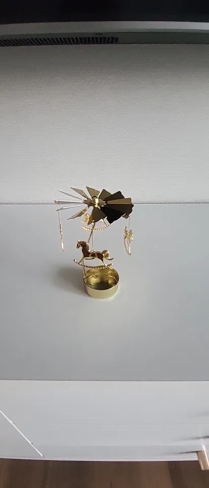 Metal Hot Rotating Candle Holder photo review