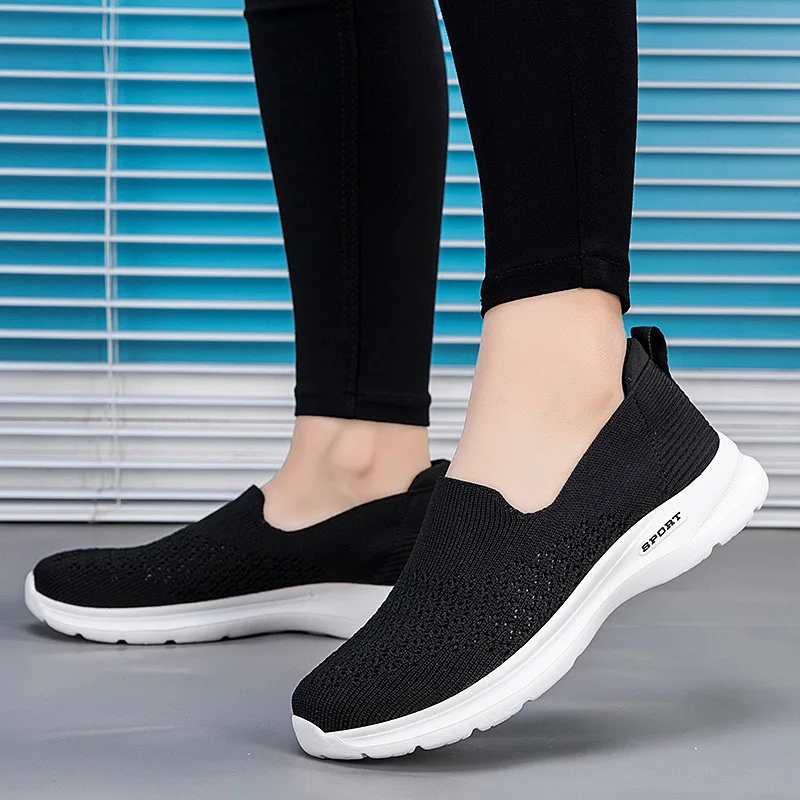 Slip-On Women Vulcanized Shoes Breathable Mesh Sport Sneakers Anti-Slip Flats Shoes Knitted Soft Sole Running Shoes Size 35-41