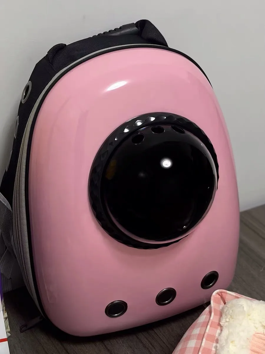 Venture in Style: Your Cat's Space Capsule Travel Companion photo review