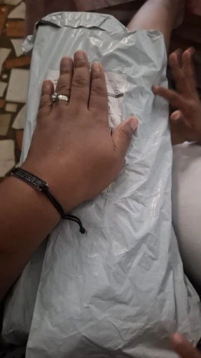 Bangzz Beauty Online – 3-in-1 Hot Air Brush | 1000W One-Step Hair Dryer and Volumizer Styler for Smooth, Voluminous Hair