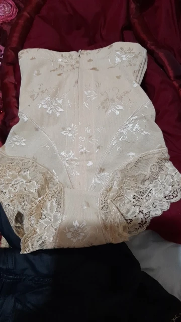 SlimShape™ Cinta Modeladora de Compressão com Renda photo review