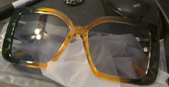 Oversized Square Gradient Sunglasses - Tortoiseshell Fashion Eyewear photo review