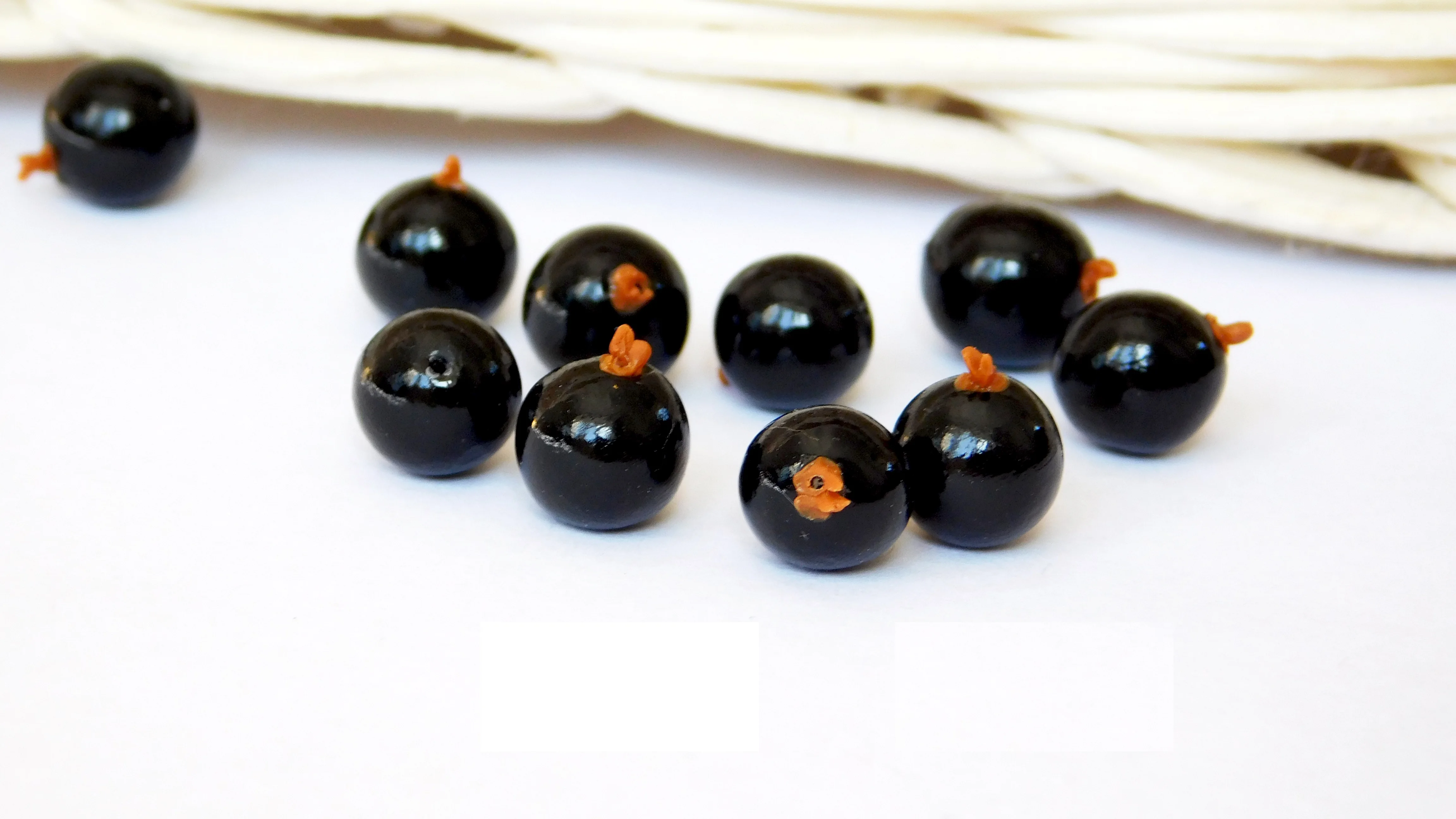 10 шт/комплект бусины черной смородины ручной работы
