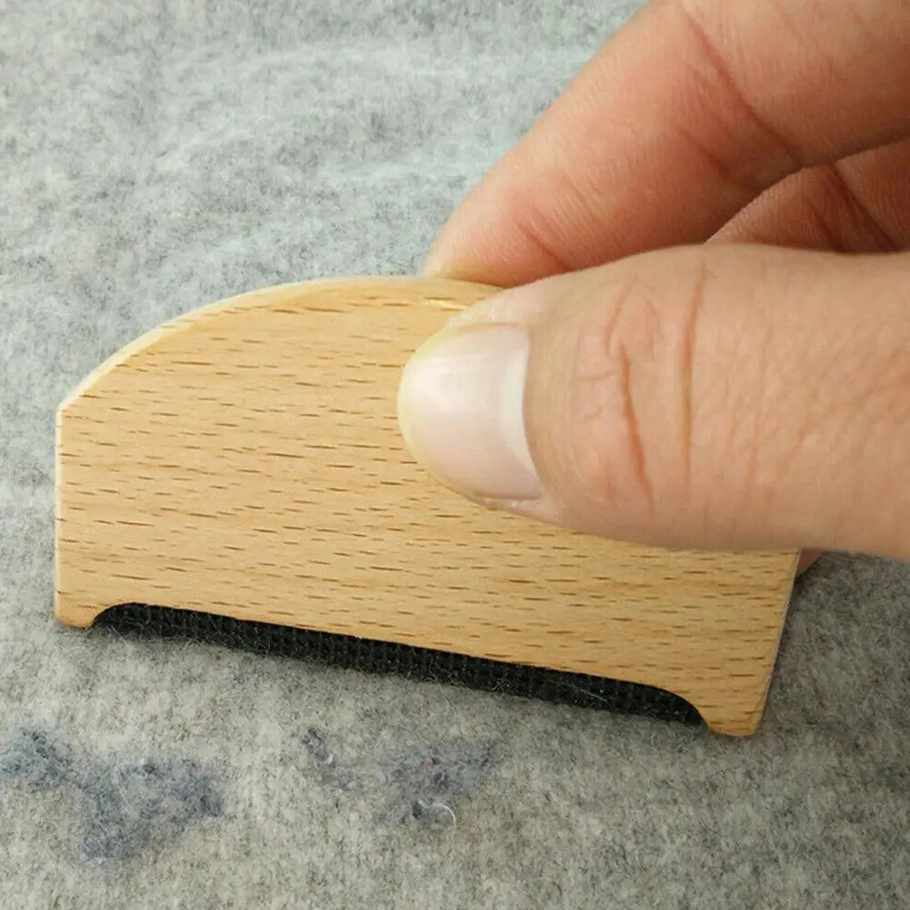 Lint Remover Cleaning Tools Fabric Shavers Clothes Lint Remover Fabric Shaver Portable Wood Hair Removal Comb Cashmere Pilling Remover Cloths Sweater Lint Remover Shaver Comb Household Cleaning Tool