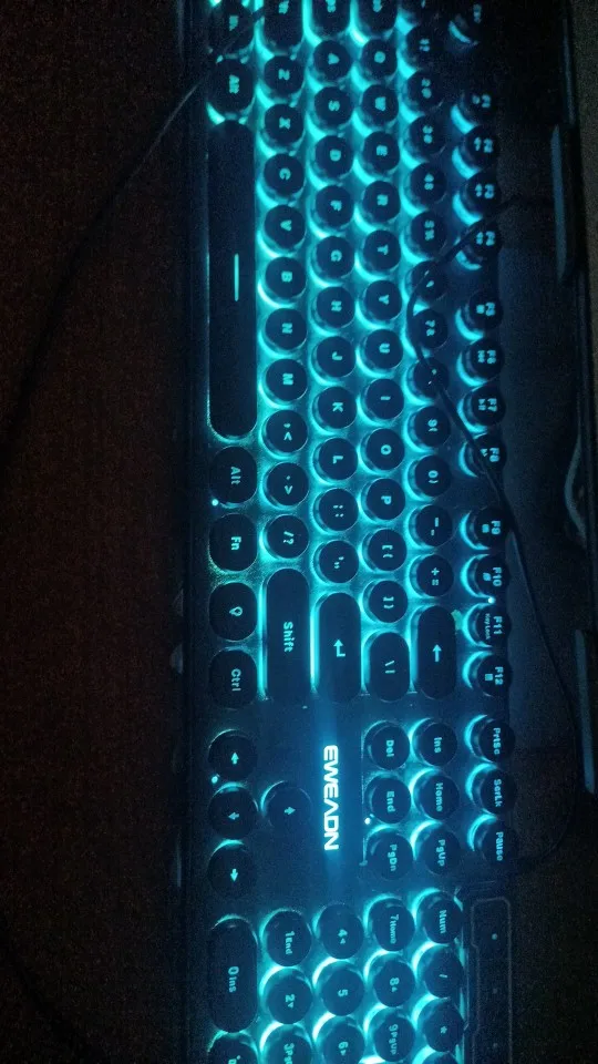 EWEADN GX330 Typewriter Gaming Keyboard, 104 Keys Wired Retro Punk Round Keycaps, with RGB Backlit, for Windows Laptop PC black photo review