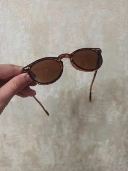 Retro Round Sunglasses Men Women Fashion Small Polarized Sun Glasses For Male Female Literary Vintage Shades Driving Eyeglasses photo review
