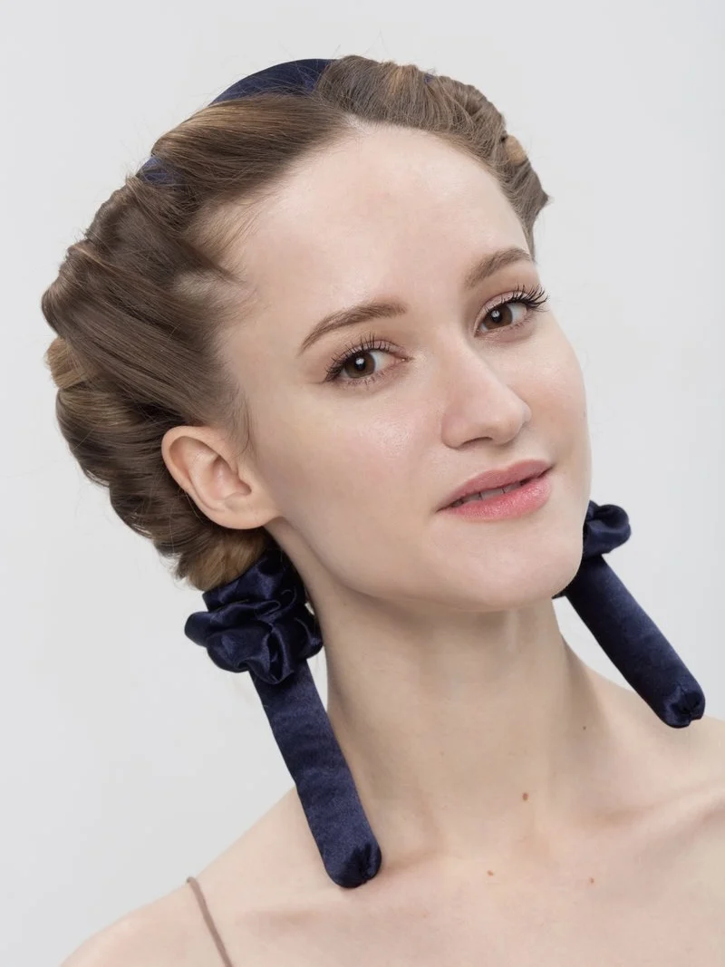 Мягкий ободок для завивки волос. Бигуди кёрлик для завивки волос. Ободок для завивки. Ободок для завивки. Локоны с лентой.