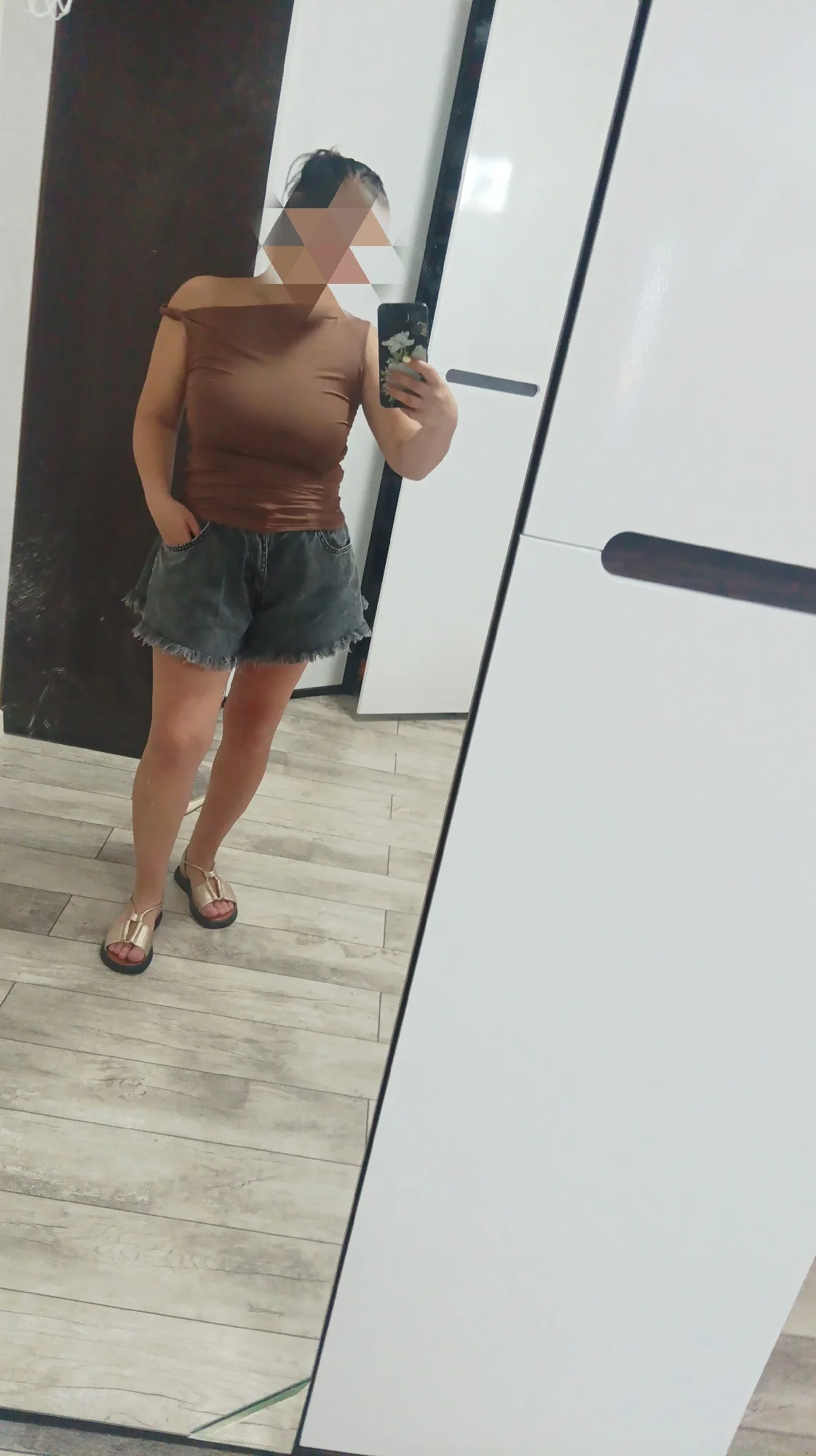 Effortless Off-Shoulder Summer Tank Top with Ruching photo review