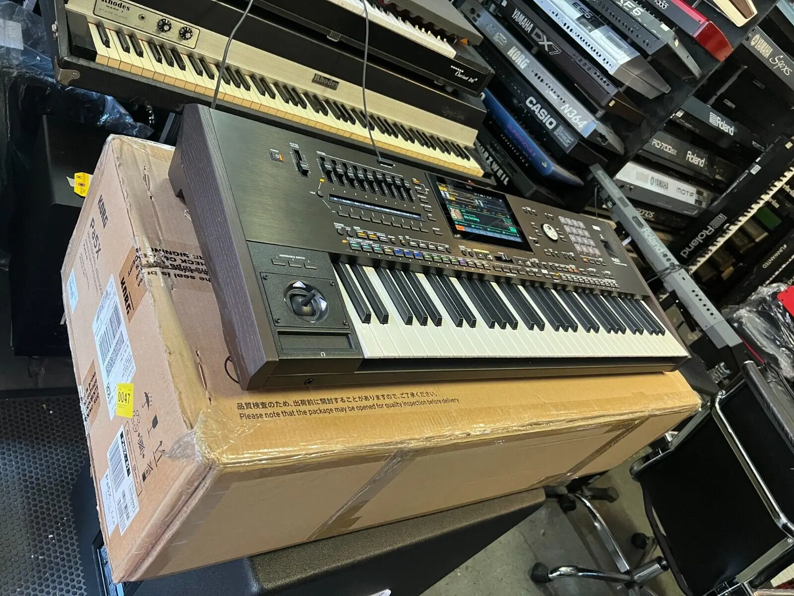 QUALITY VALUES Pa5X 61 61-key Arranger Workstation