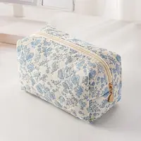 Storage Organizer Floral Puffy Quilted Makeup Bag Flower Printed Cosmetic Pouch Large Travel Cosmetic Bag Make up Aesthetic 1