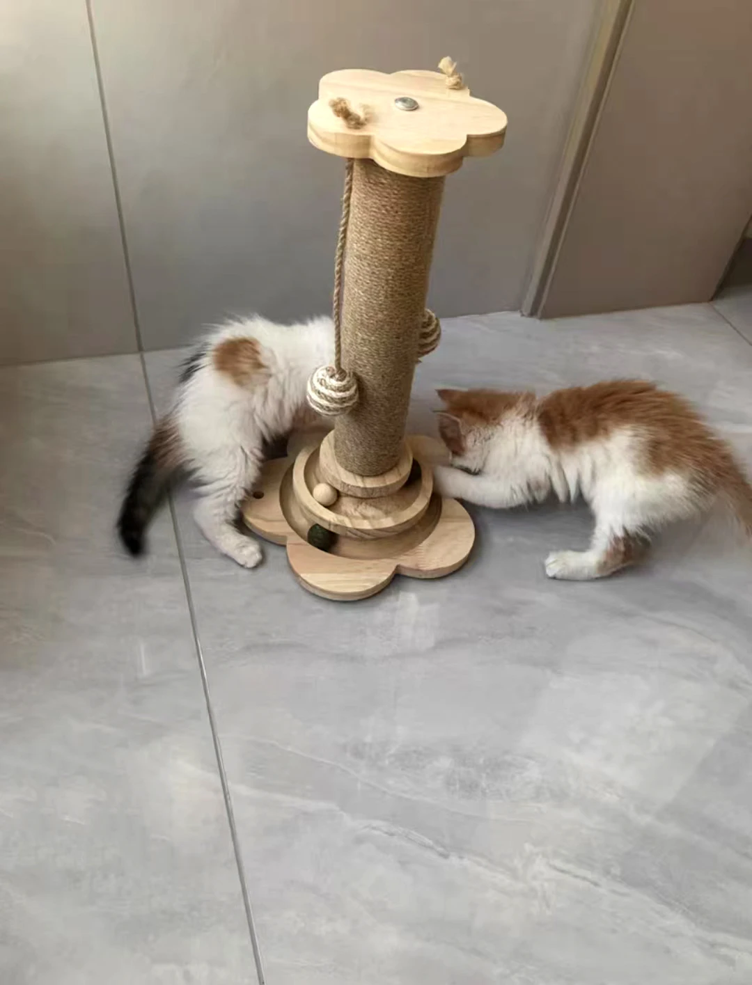 Cat Tower Durable Sisal Scratching Board Tree Pet Cat Toy Solid Wood Cat Turntable Cat Scratching Posts photo review