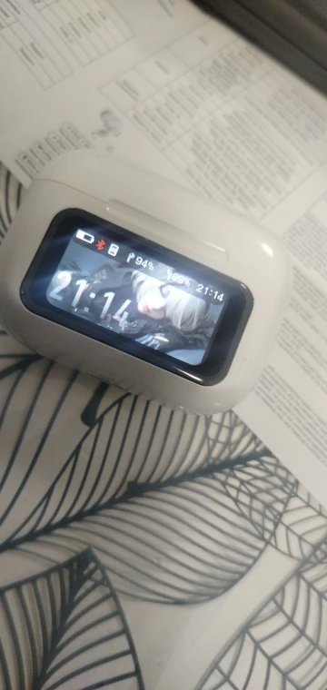 Casti Bluetooth A9 Pro ANC cu Ecran Color Tactil si Incarcare Wireless photo review