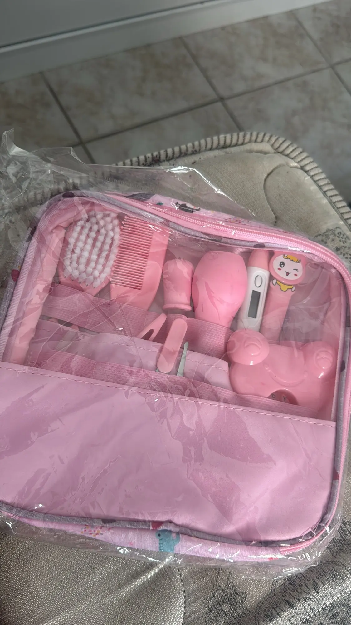 Kit 10/13 Higiene Cuidado Bebê Recém Nascido Essencial 13 Peças Cuidados Com O Bebê Recém Recém - Neverdie Store photo review