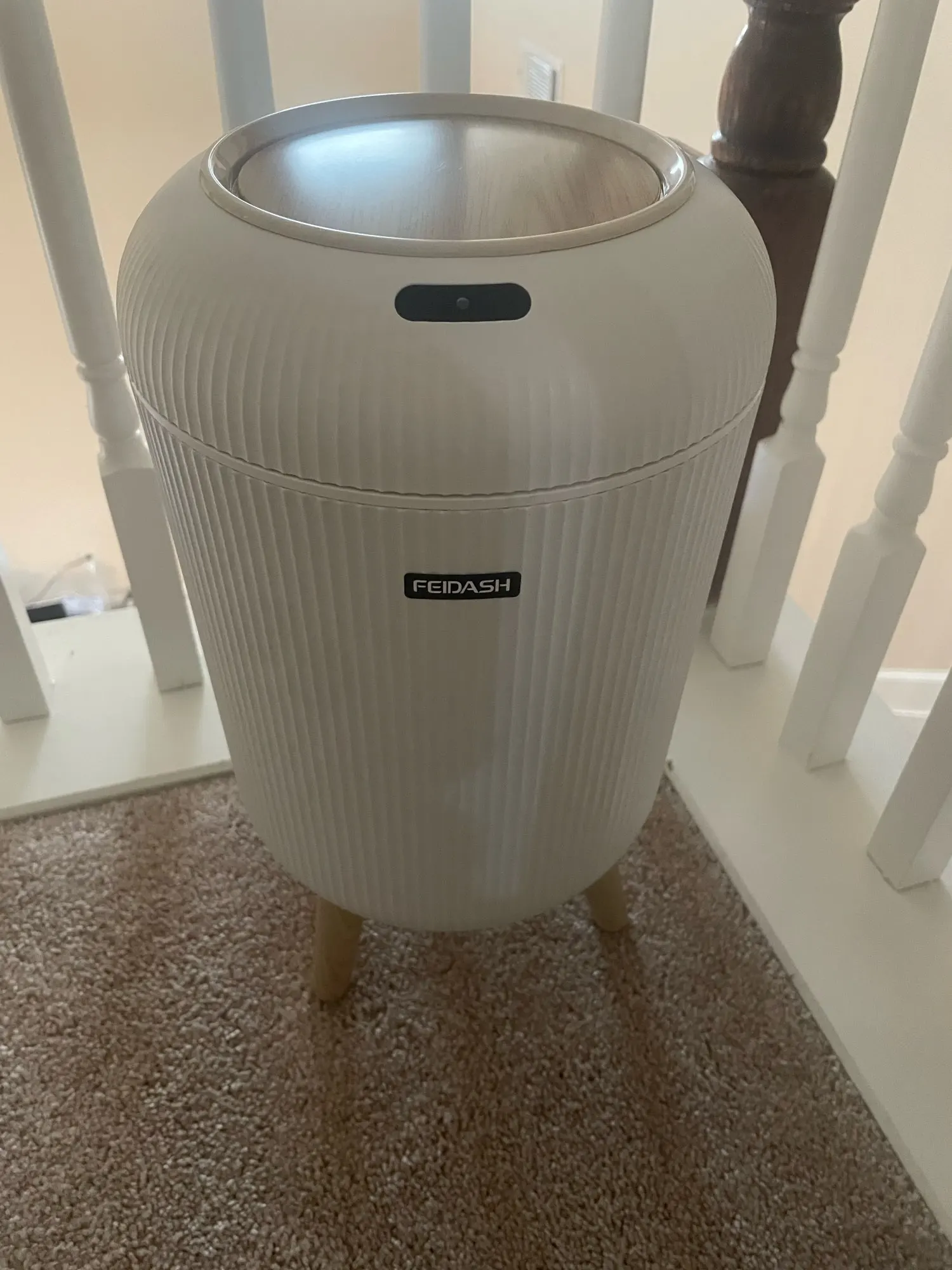 Smart Motion Sensor Trash Can for Home & Office photo review