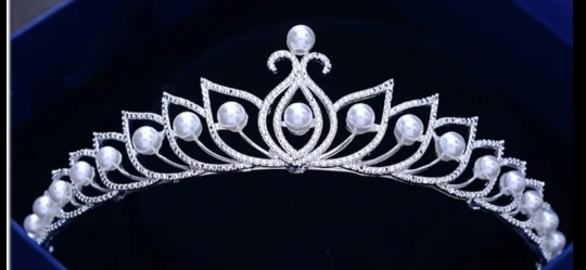 Diverse Silver Gold Color Crystal Crowns photo review