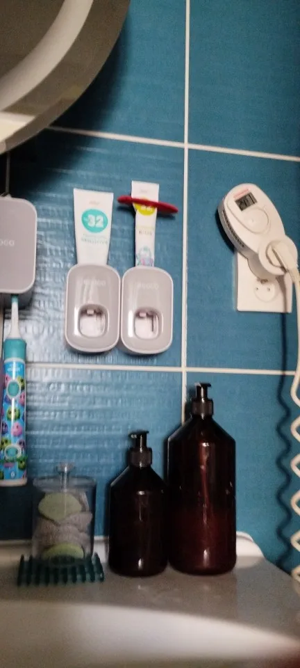 Automatic Toothpaste Single Dispenser photo review